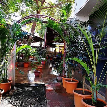 Hotel Veer Residency 潘韦尔 外观 照片