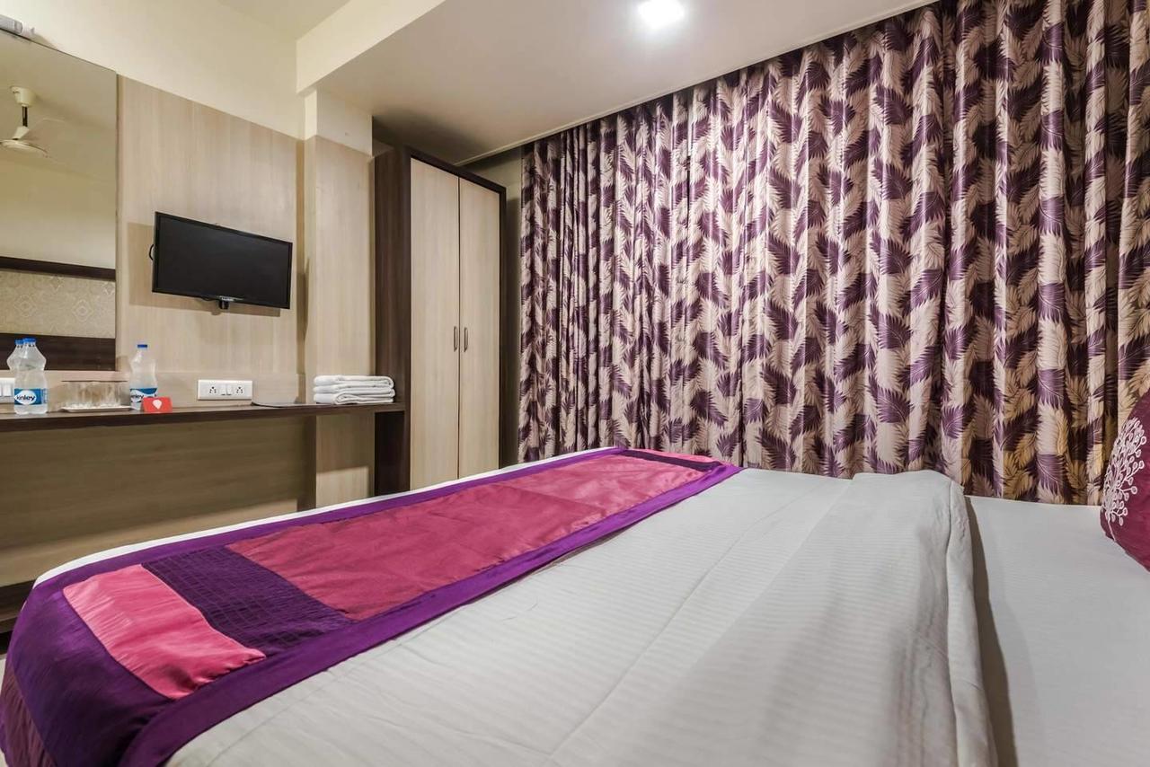 Hotel Veer Residency 潘韦尔 外观 照片