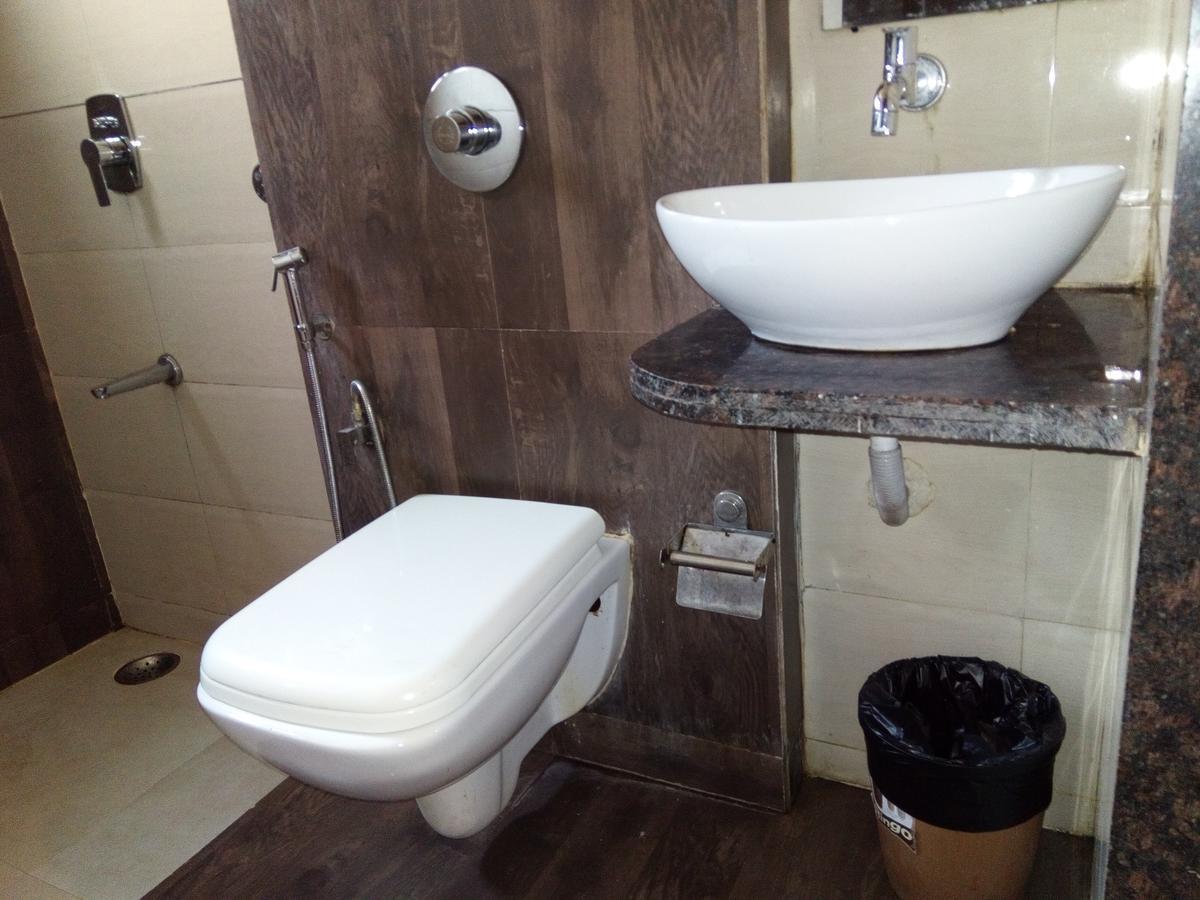 Hotel Veer Residency 潘韦尔 外观 照片